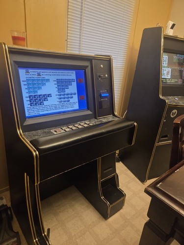 Mechanical slot machine - mechanical,
