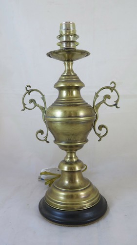 Vecchia lampada scrivania - da,