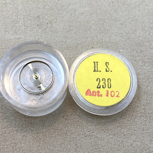 238 ant 102 balancier - 238,