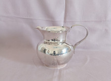 Brocca per acqua o vino in argento 800 - lavorata a mano - Bruno Vitali : 44 PD 