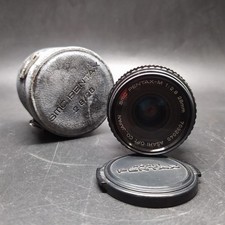Obiettivo fotografico Pentax-M 28 mm, 1:2,8 con filtro Cineamex skylight 1A