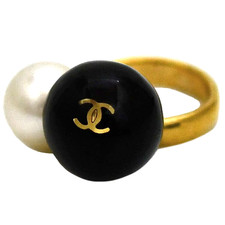 Anello CHANEL logo Coco Mark placcato oro finta perla nero bianco US6,25 03C con scatola