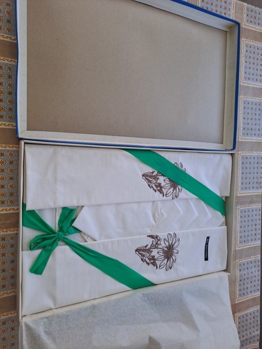 Tovaglia vintage nuova rimasta - vintage,