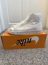 Nike Blazer Mid '77 SE Pelle -