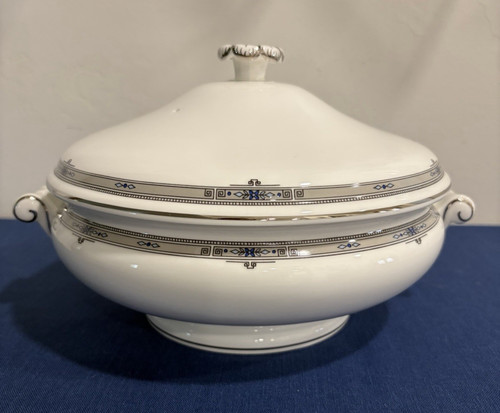 Wedgwood amherst platinum bone - platinum,