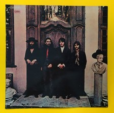 THE BEATLES (33 RPM - ITALY) 3C 062-04348  "HEY JUDE"  (RARE  FIRST ITALY ISSUE)