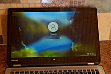 Due schermi Toshiba P55W-B5112