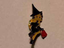 Betty Boop spilla strega