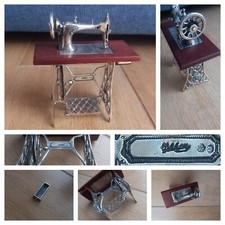 Miniatura Macchina da cucire