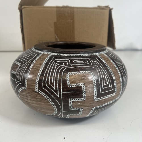 Vaso terracotta geometrico