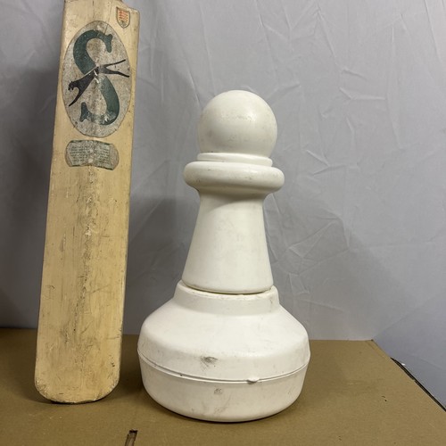 Scacchiera pedone bianco