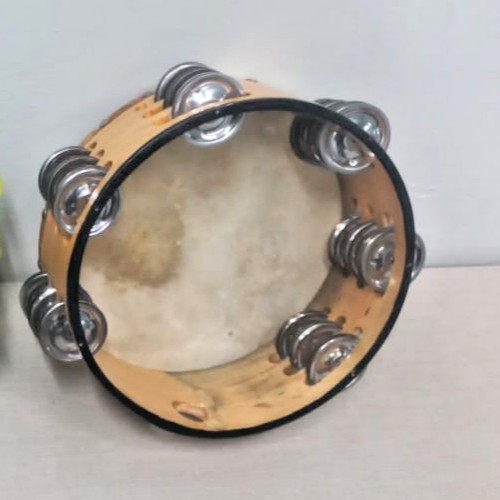 Strumento musicale - , a