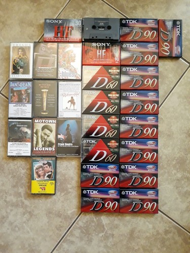 Lot vintage music cassette - of,