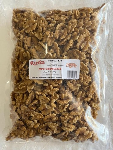 Noci sgusciate tagliate meta - tagliate, a
