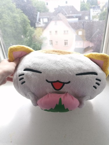 Nemuneko bianco marrone