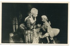 MARIONETTE THEATRE - Puppets