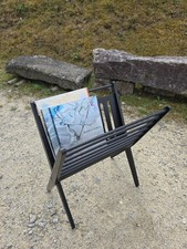 PORTE-REVUES PLIABLE CEES