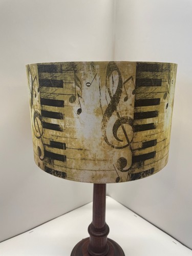 Lampada paralume musica