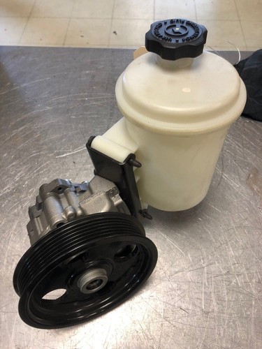 New oem power steering pump - new,
