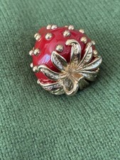 Ciondolo fragola Kenneth Jay Lane