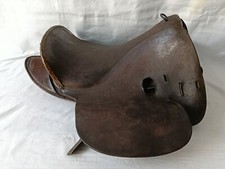 ANTICA SELLA MILITARE ESERCITO FRANCESE PER CAVALLO CUOIO E LEGNO PRIMI 900. CZ8