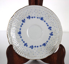 Piattino in porcellana bianca