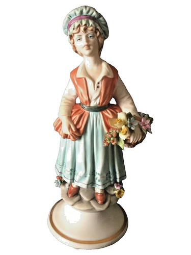 Statuina porcellana fine di - in,