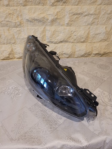 Faro proiettore xeno destro