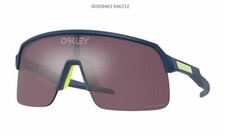 Oakley Sutro LITE modello 9463