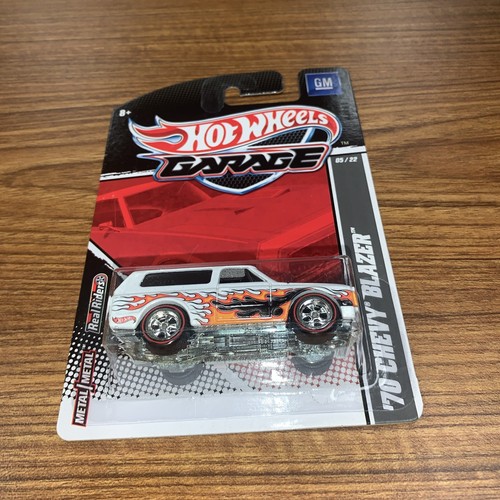 Hot wheels 2011 garage - garage, '70