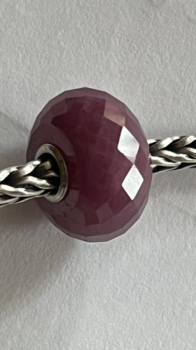 Trollbeads ruby uniform color - trollbeads-ruby,