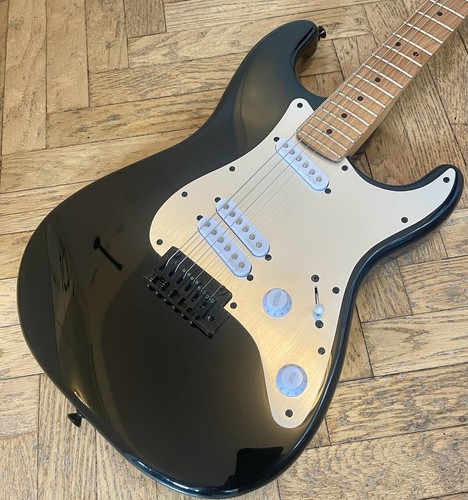 Squier fender contemporary - by,