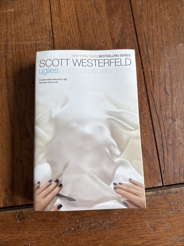 Uglies scott westerfeld - uglies, by