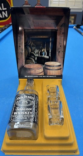 Raro set regalo - set, distilleria