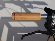 Impugnature bici in bambù e