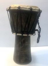 Tamburo intagliato a mano djembe africano 11 " alto 6" largo top ottimo suono