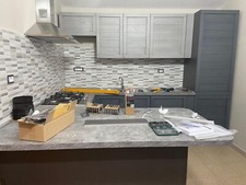 cucina componibile altea 3,90 ad angolo con penisola e 3 sgabelli