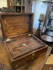 Antica grande scatola