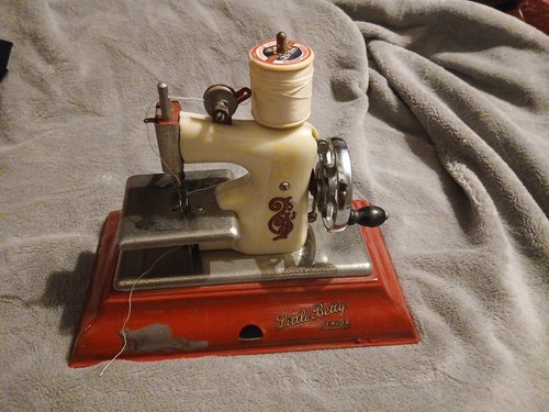 Macchina cucire little - macchina,