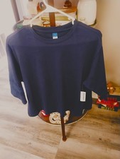 Vecchia maglietta blu navy