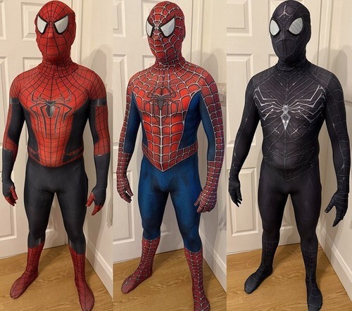 Costume uomo supereroe vestito