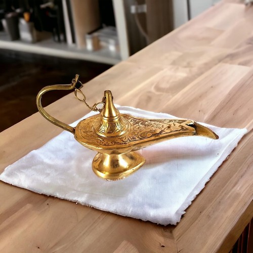 Aladin the genie oil - oil, lamp