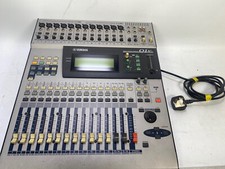 Yamaha 01V Console mixaggio