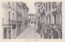 C3680) SCHIO (VICENZA), VIA GARIBALDI, NEGOZIO DI CARTOLINE.