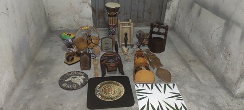 Lotto oggettistica etnica