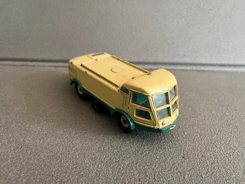 Antica auto miniatura - antica,