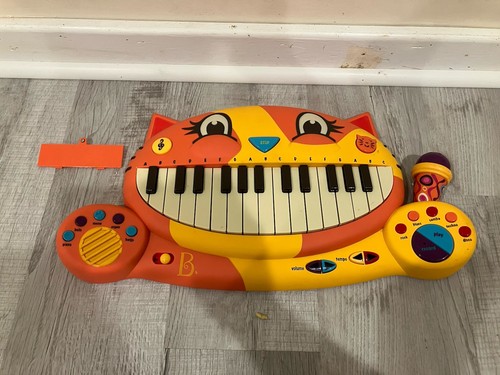 Pianoforte tastiera gatto - , b