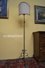 Antica piantana torciere in - piantana-,