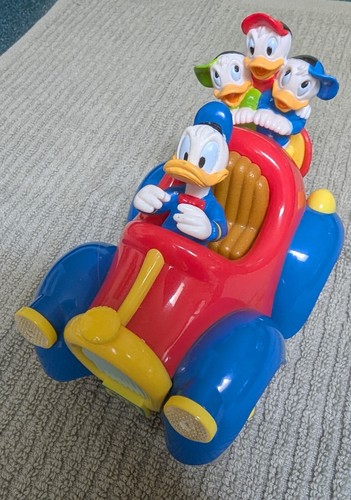 Riproduzione donald duck - donald, &