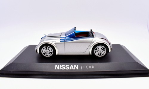 Modellino auto nissan - modellino,